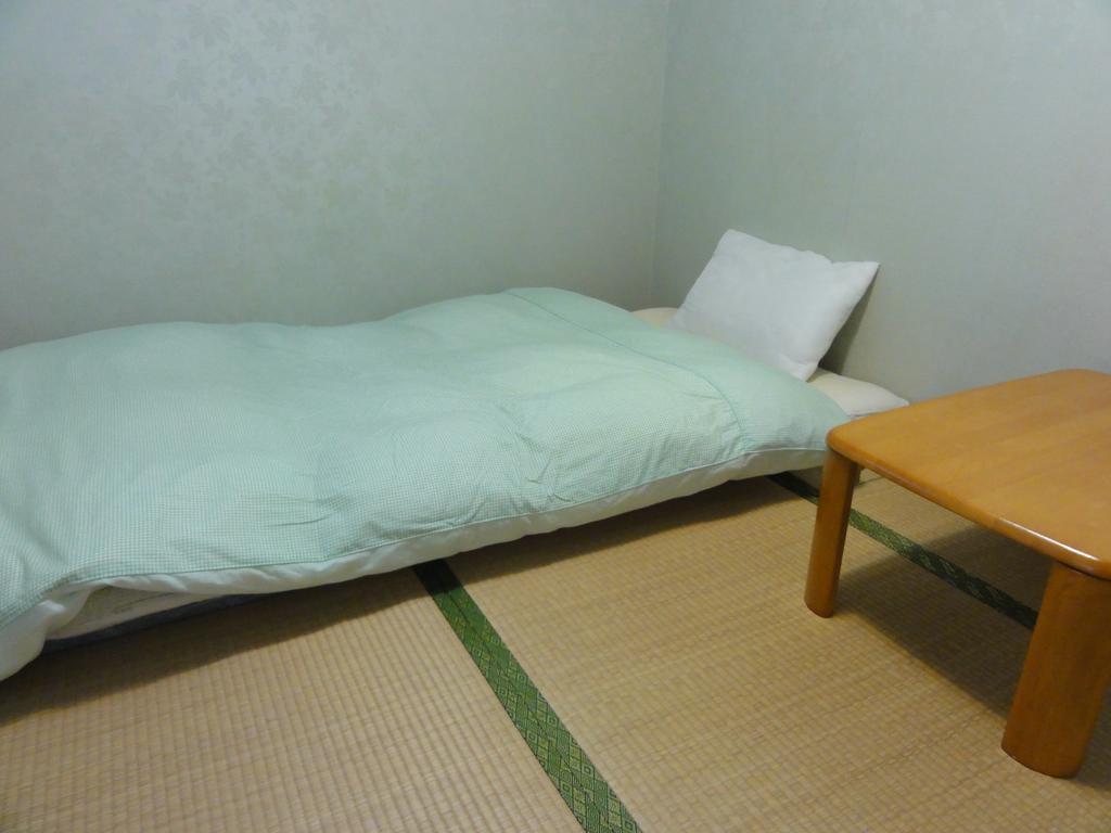 Tanigawadake Raspberry Youth Hostel Minakami Chambre photo