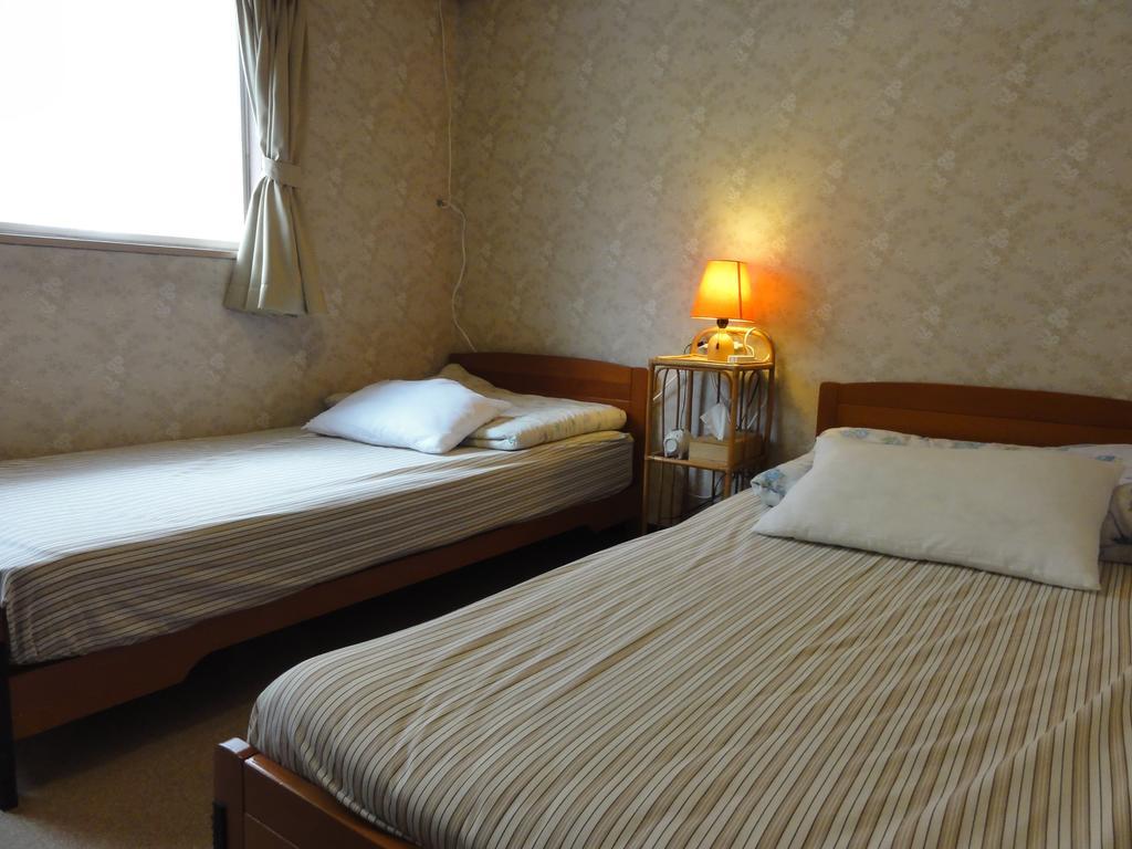 Tanigawadake Raspberry Youth Hostel Minakami Chambre photo